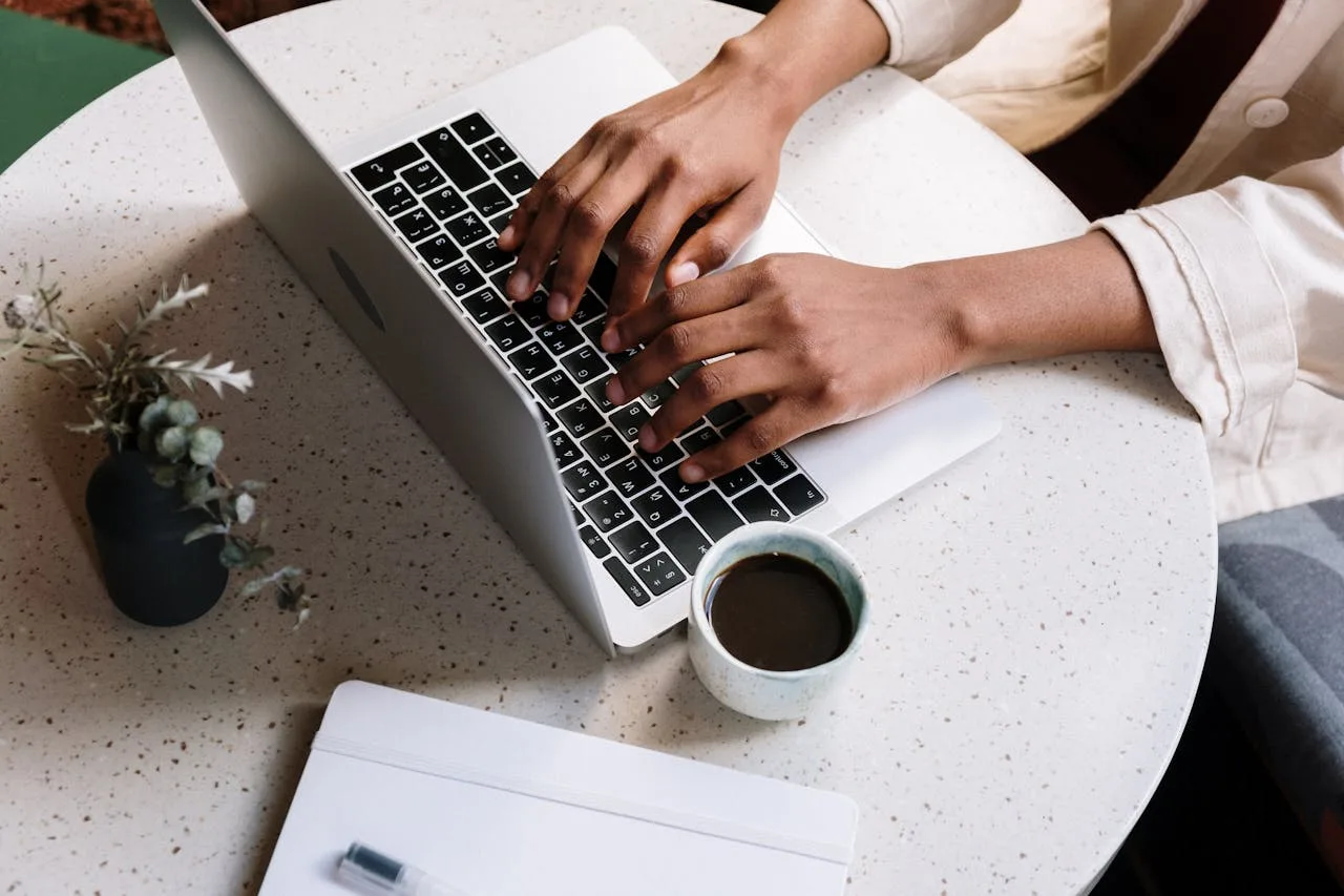 Google AI updates and website traffic blog image